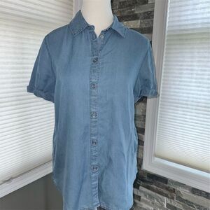 DKNY Jeans Women's Blue Chambray Button-Down Rolled Sleeve Shirt Size S Casual